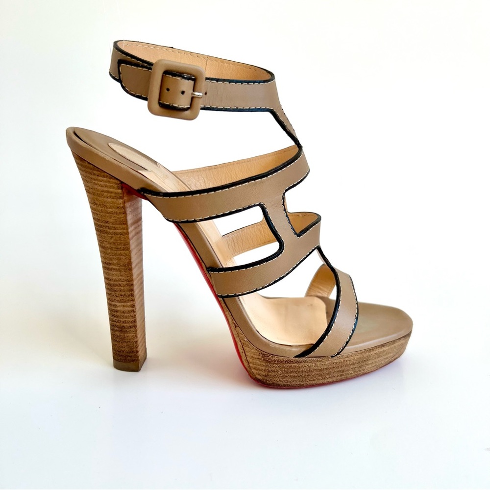 Christian Louboutin Beige Sandal Pumps Size - 36.5